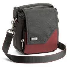 Think Tank Mirrorless Mover 10 Deep Red