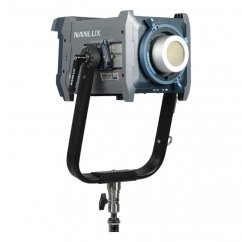 NANLUX Evoke 600C LED Full-color Spot Light with trolley case